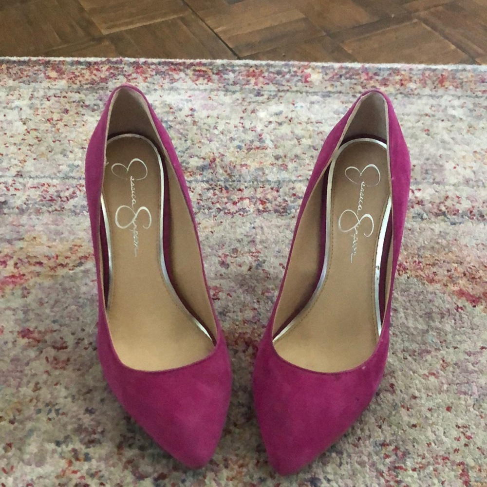Jessica Simpson heel